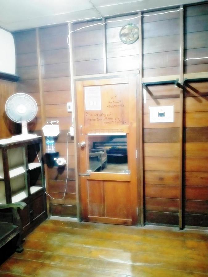 Ray Nu Guest House Phra Nakhon Si Ayutthaya Exterior photo