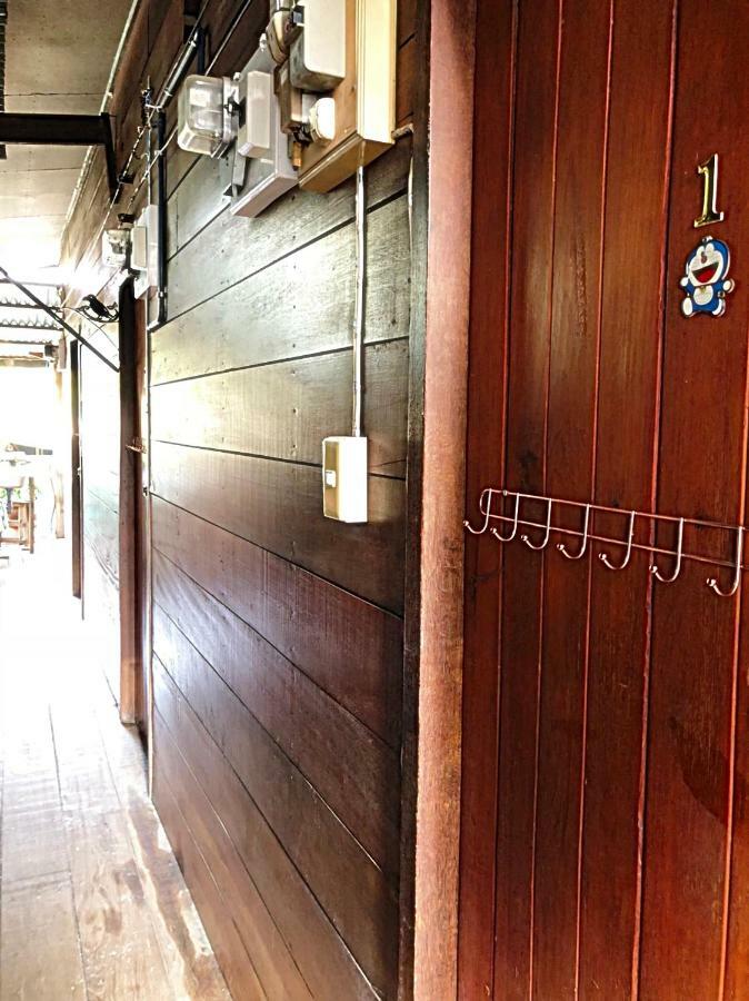 Ray Nu Guest House Phra Nakhon Si Ayutthaya Exterior photo